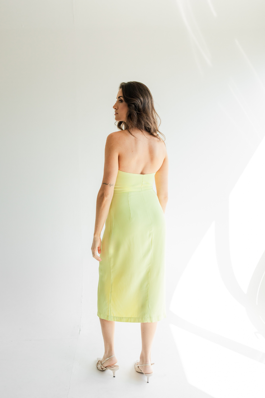Vestido midi tomara que caia pétala - Verde Lima