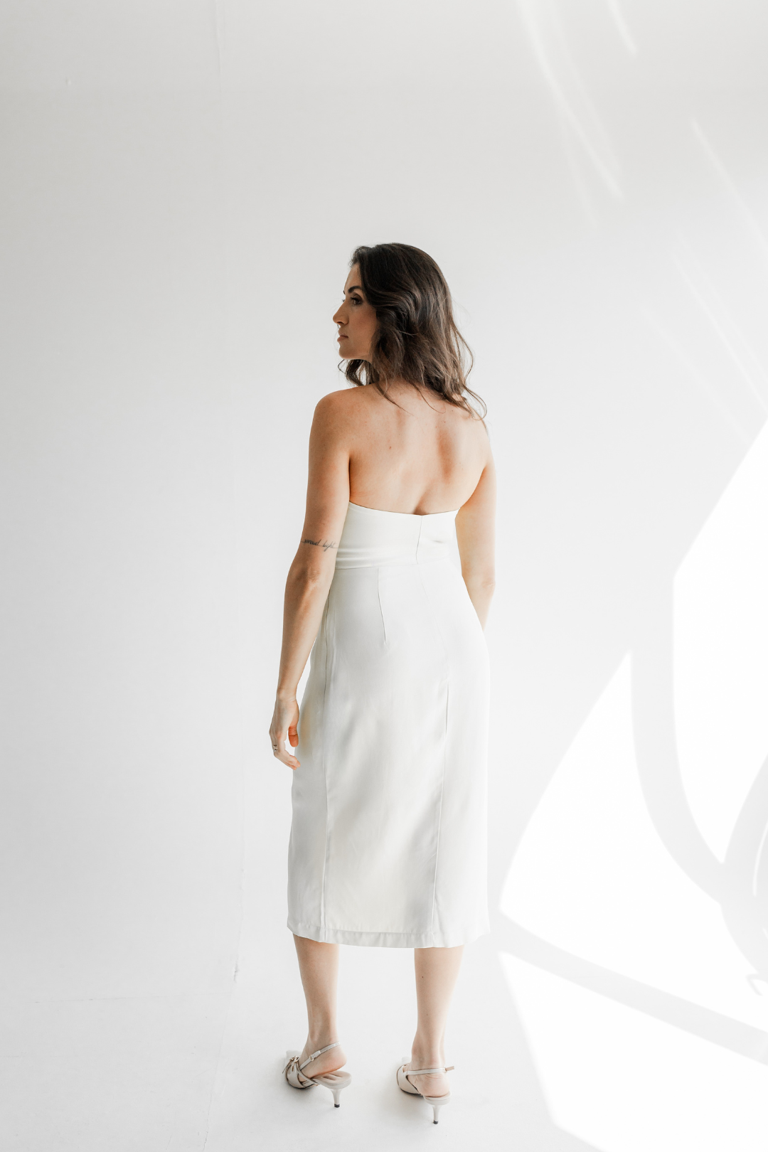 Vestido midi tomara que caia pétala - Branco