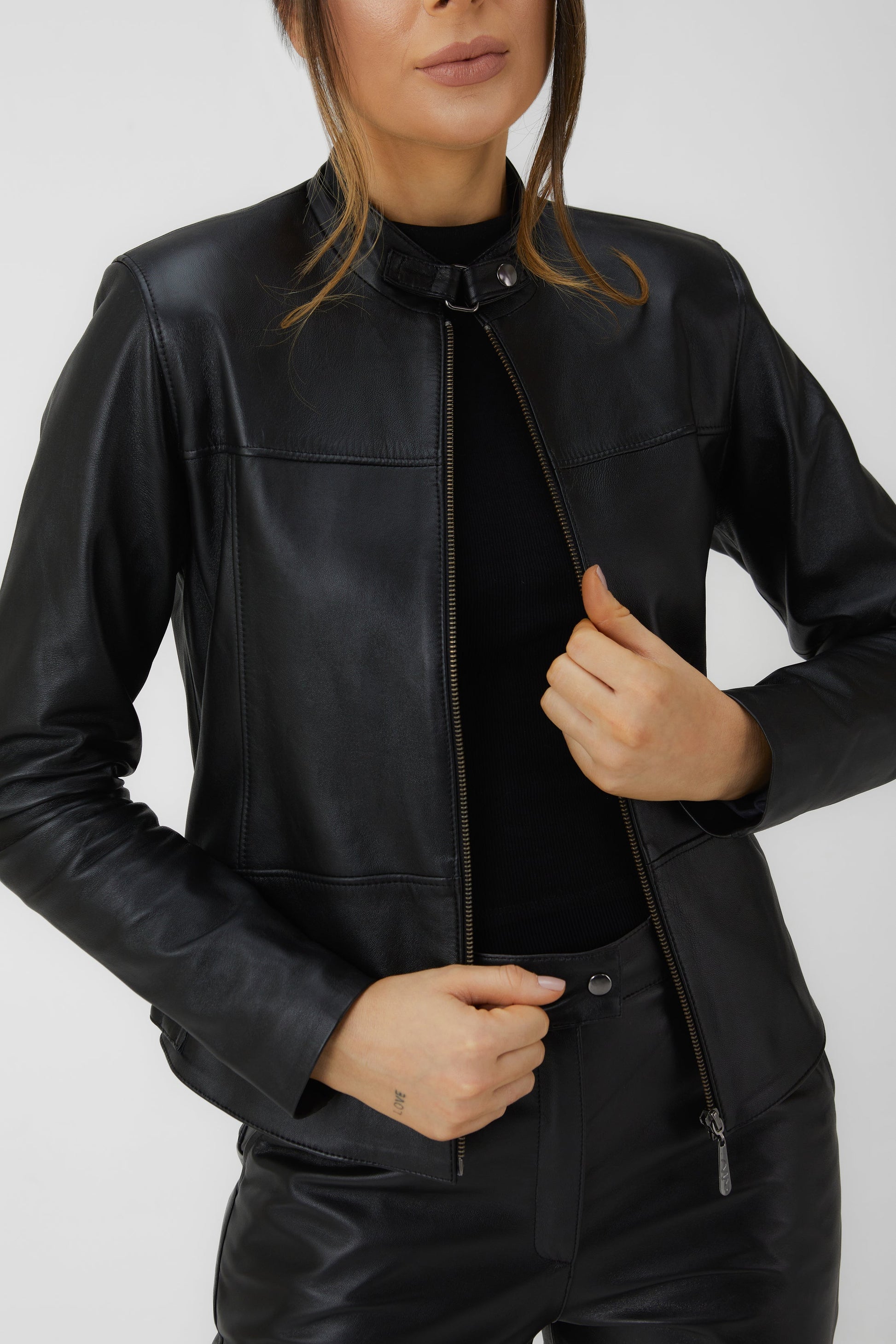 Jaqueta de Couro Legítimo Slim - Preto