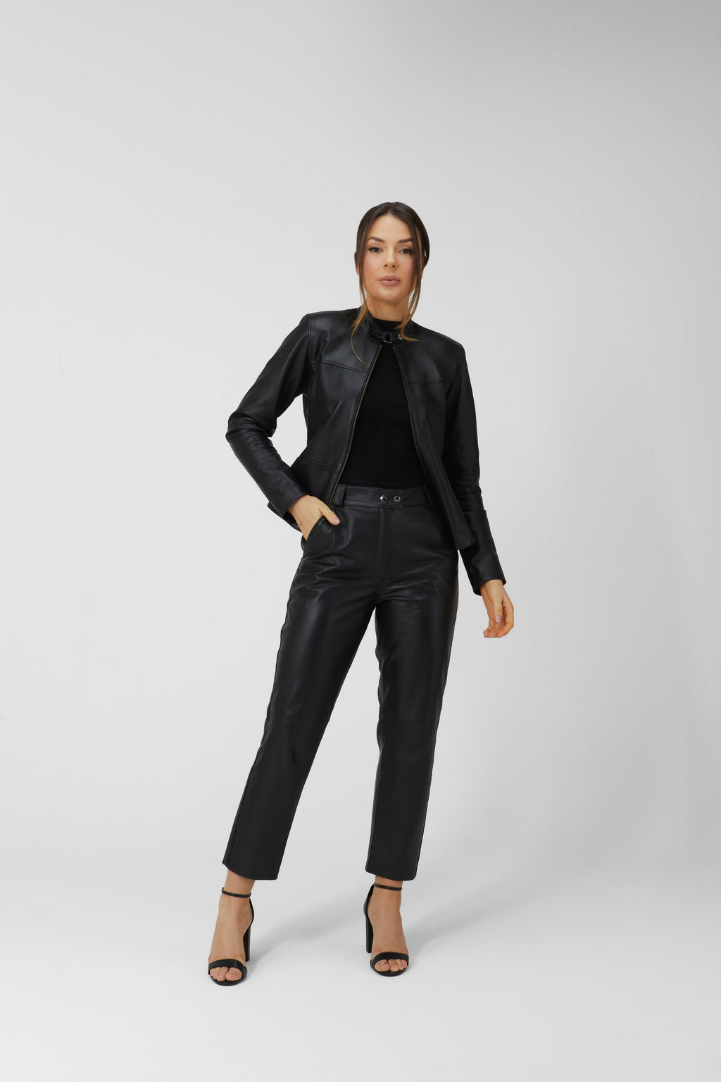 Calça de Couro Legítimo Capri Alfaiataria - Preto