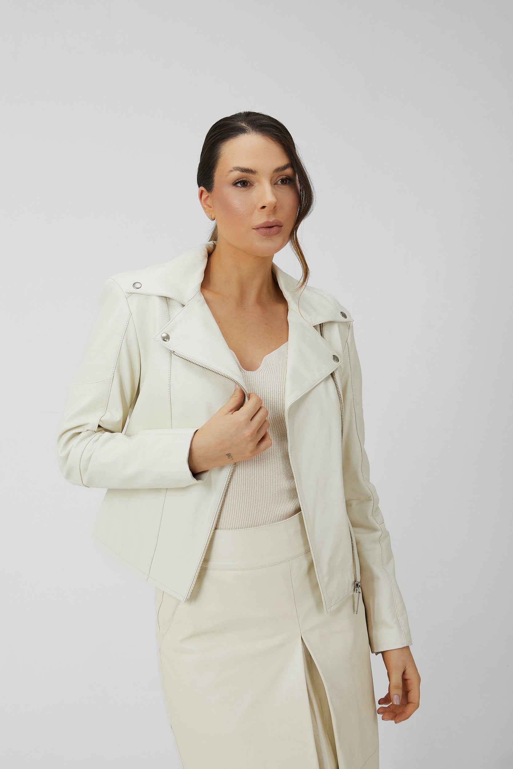 Jaqueta de Couro Legítimo Biker - Branco Novo