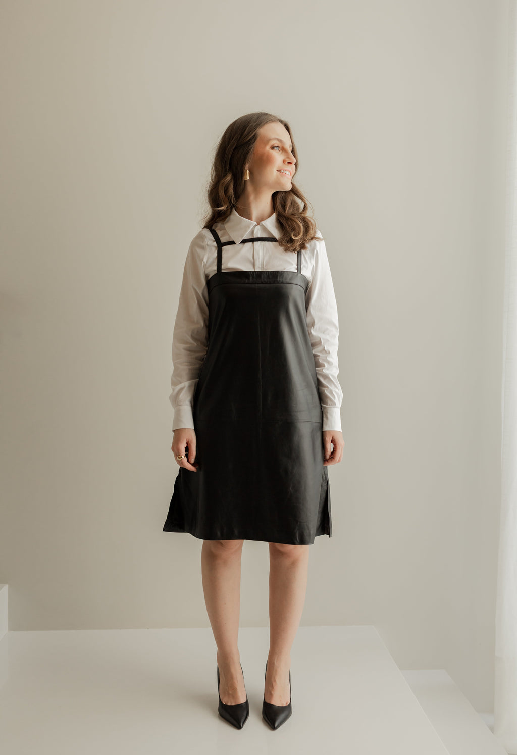 Vestido de Couro Legítimo Jardineira - Preto