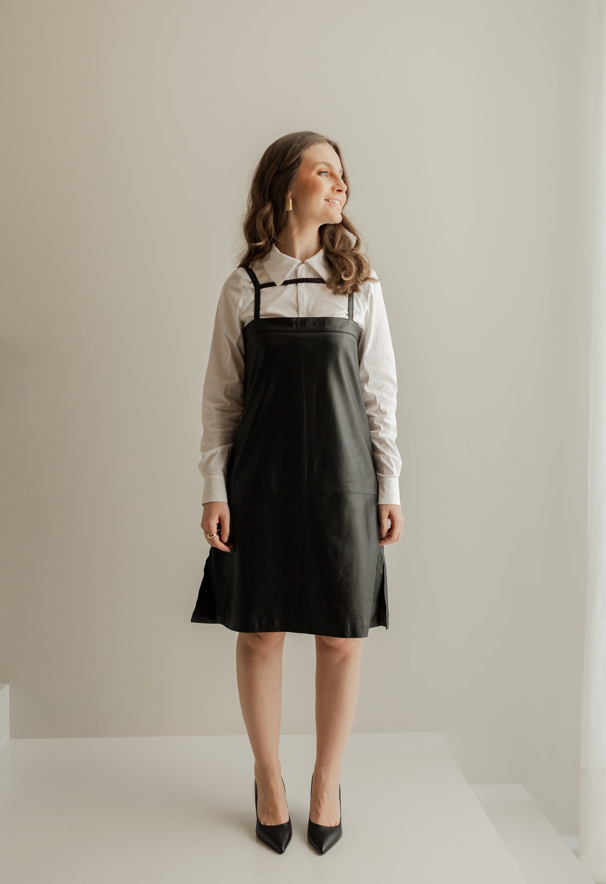 Vestido de Couro Legítimo Jardineira - Preto